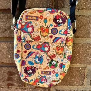 Disney Buckle Down Mickey and Friends Crossbody Bag / Adorable!  See pics!